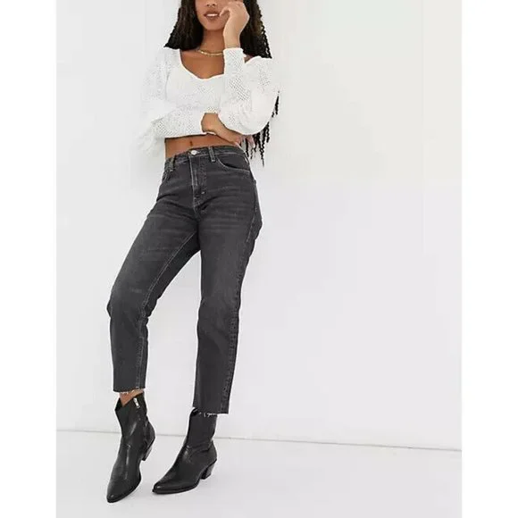 Topshop Women 's Petite Size 28 Black Straight Leg Jeans Extreme Wash, NWOT